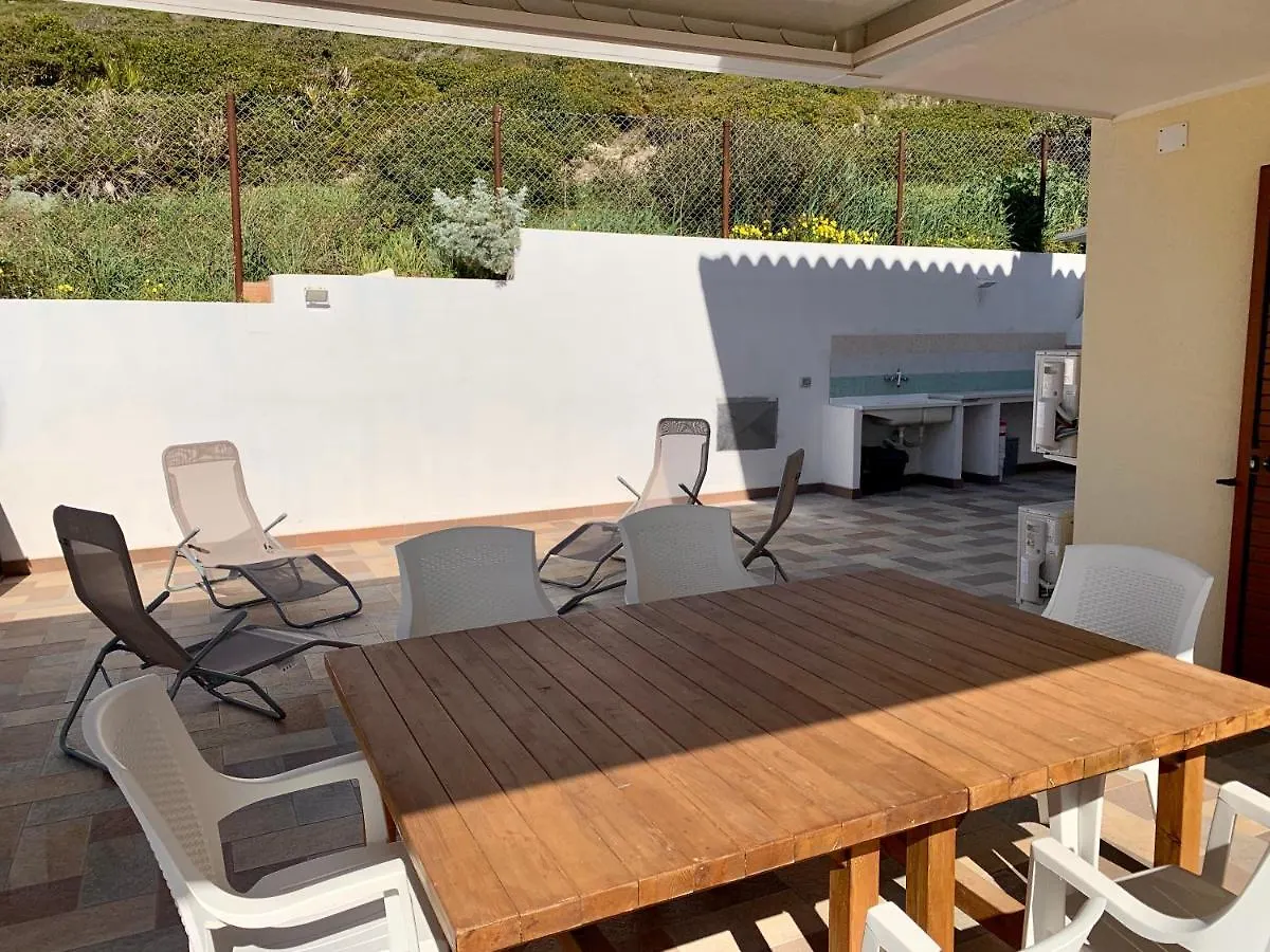 Casa Vacanze Sunset 卡斯特尔萨多 度假居
