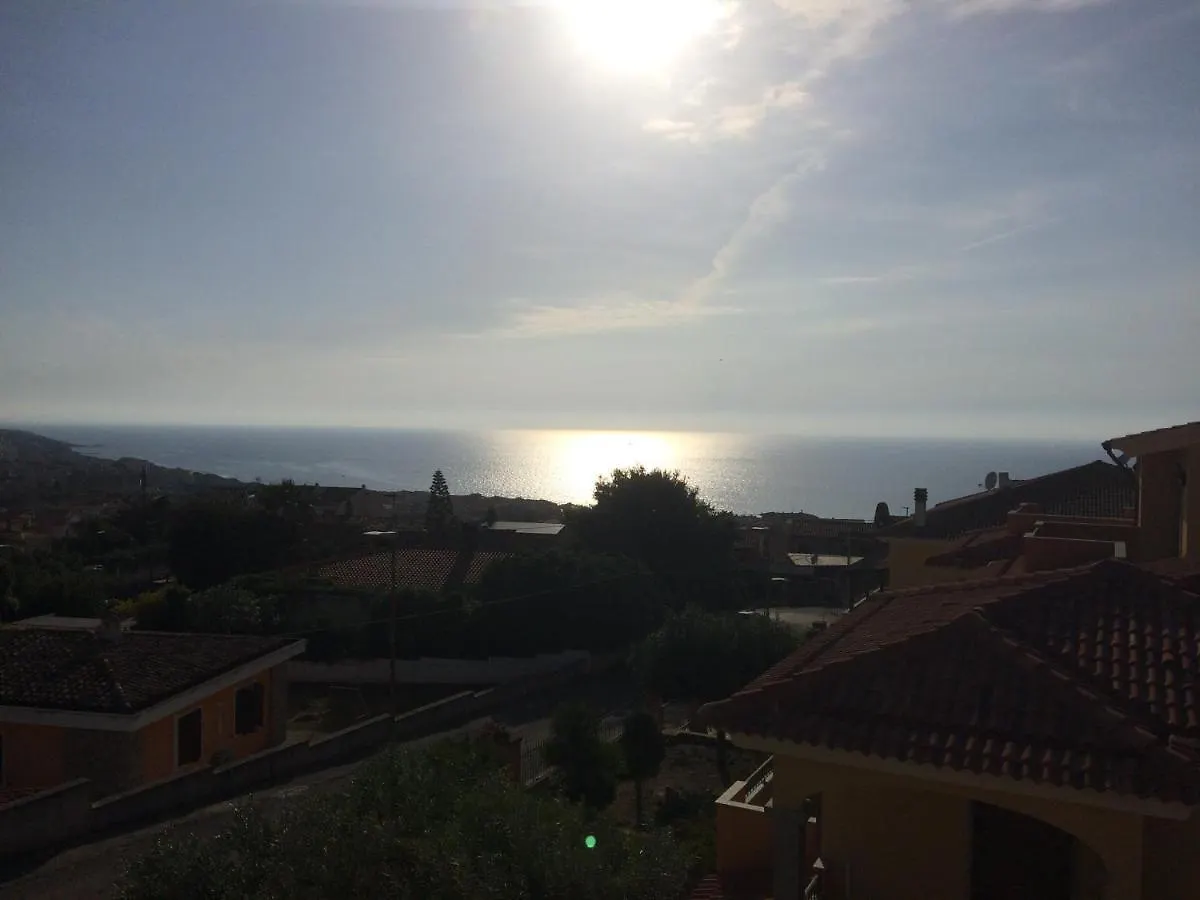 Casa Vacanze Sunset 卡斯特尔萨多 度假居